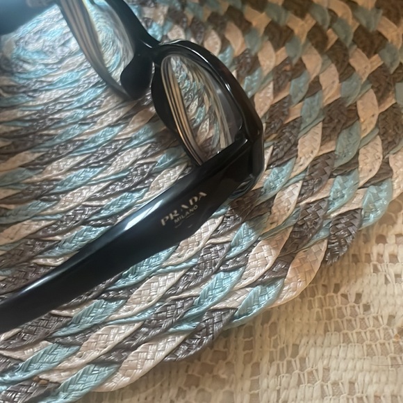 Prada eyeglasses lowest price - Picture 9 of 9